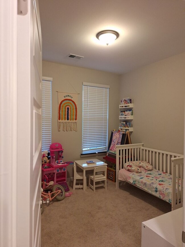 Photo - Outstanding Three Bedroom Home in the Ashcroft Community!