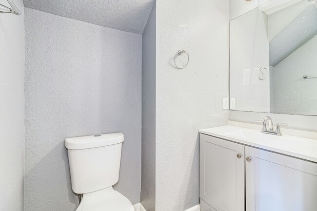 Photo - 2912 E Columbus Dr Unit 2