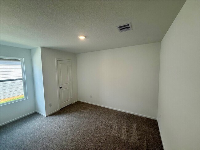 Building Photo - 21606 Cottonwood Mdws Trl