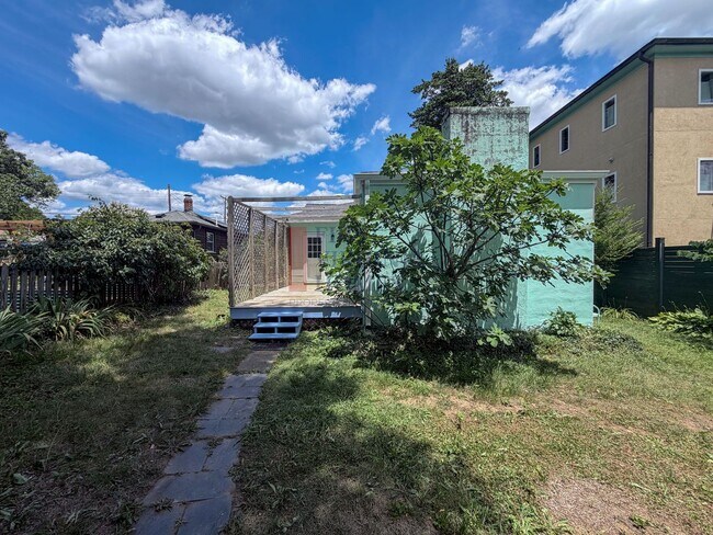 Photo - 2Bed/1bath Belmont Bungalow