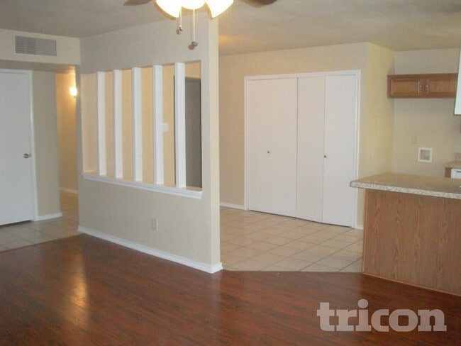 Photo - 9215 Sophora Dr