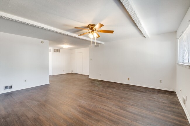 Photo - 15825 El Estado Dr