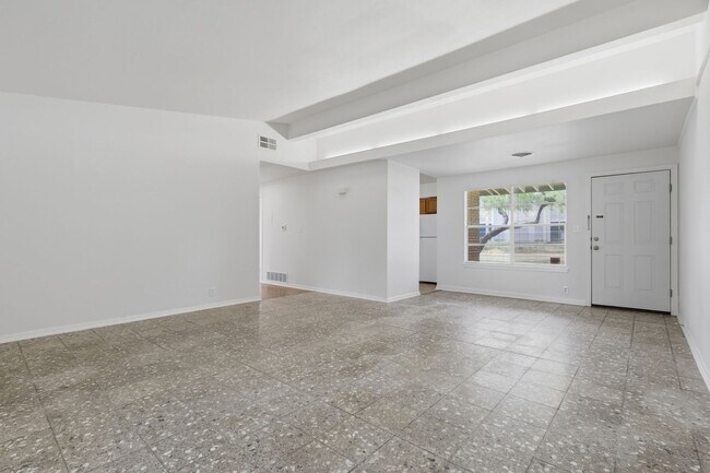 Photo - Prime North Central Location!