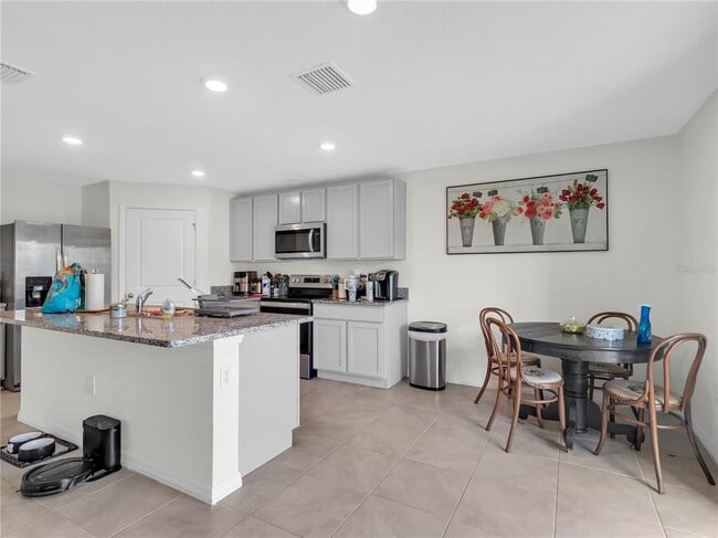 Photo - 16702 Carlton Pond St