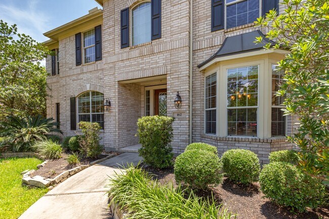 Photo - 162 W Hullwood Ct