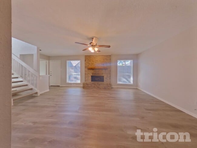 Photo - 616 Via Miramonte