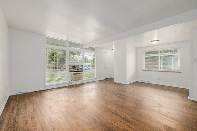 Photo - Remodeled 2 bedroom, 1 bath duplex for rent