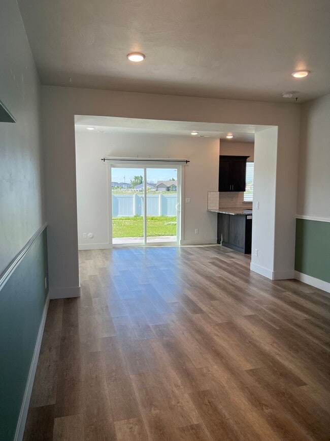 Photo - Beautiful 4 bed 2.5 bath home in the desirable Summerfield Subdivision