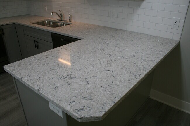 Photo - Chateau Village and Deer View Apartments