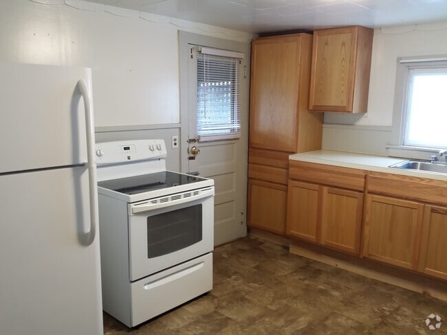 Building Photo - 26 S Church St Unit 1 Rental