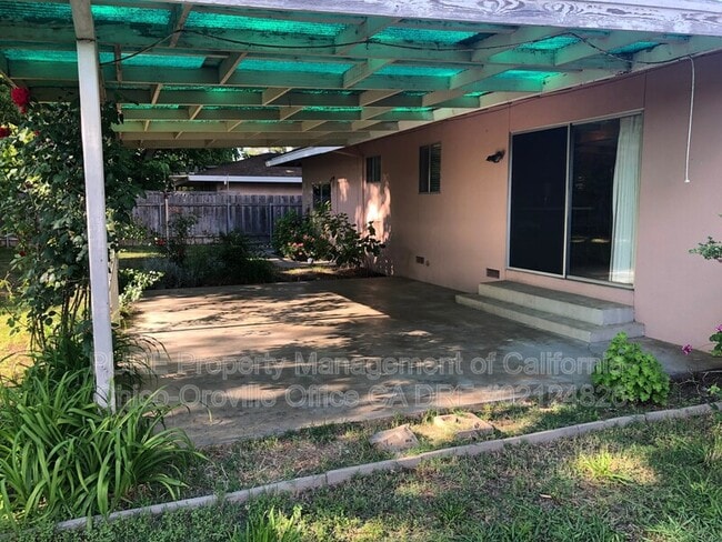 Photo - 305 Randolph Ave