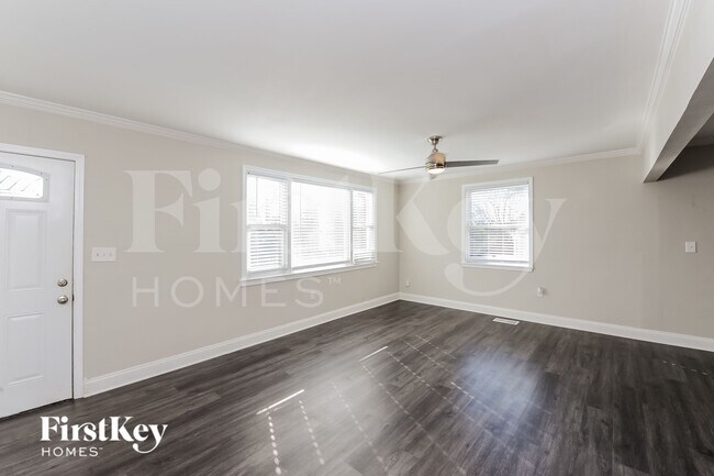 Photo - 1954 Wildwood Dr