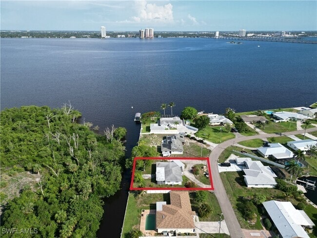 Building Photo - 1320 Harbor View Dr Rental