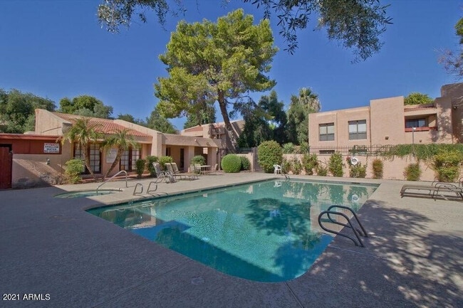 Building Photo - 3131 W Cochise Dr Unit 222