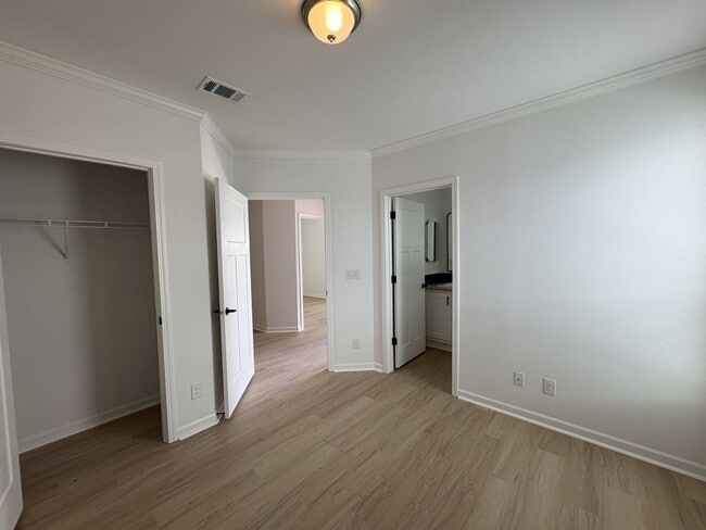 Photo - 1643 Voyager Dr