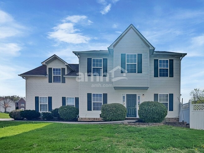 Building Photo - 4624 Aylesbury Dr