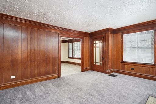 Photo - Large remodeled 4 bed 1 bath in West Akron !