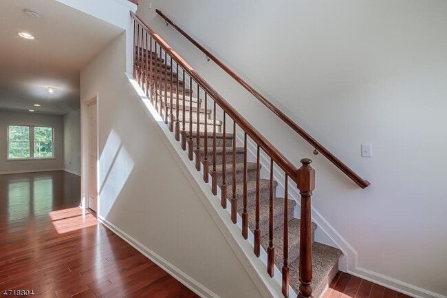 Photo - 15 DeCroce Ct