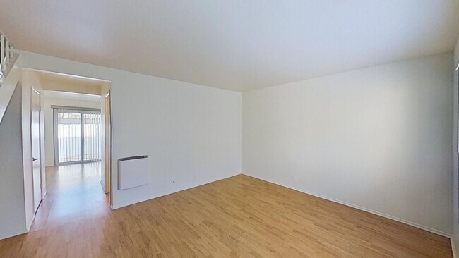 Photo - Charming 2 Bed 1.5 Bath Townhome in El Cam...