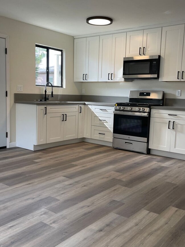 Photo - 4870 Long Branch Ave Unit 4872-C