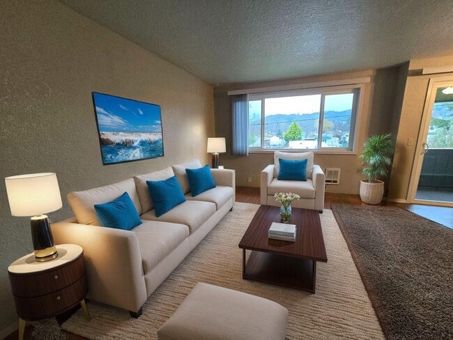 Building Photo - 146 NE Atkinson Ct Unit 24