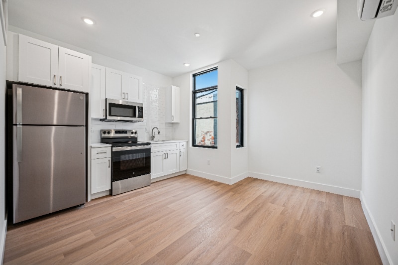 Photo - 3018 N Broad St