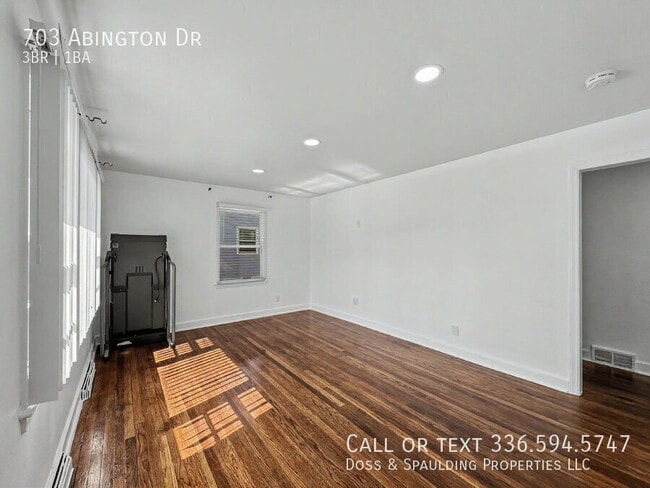 Photo - 703 Abington Dr