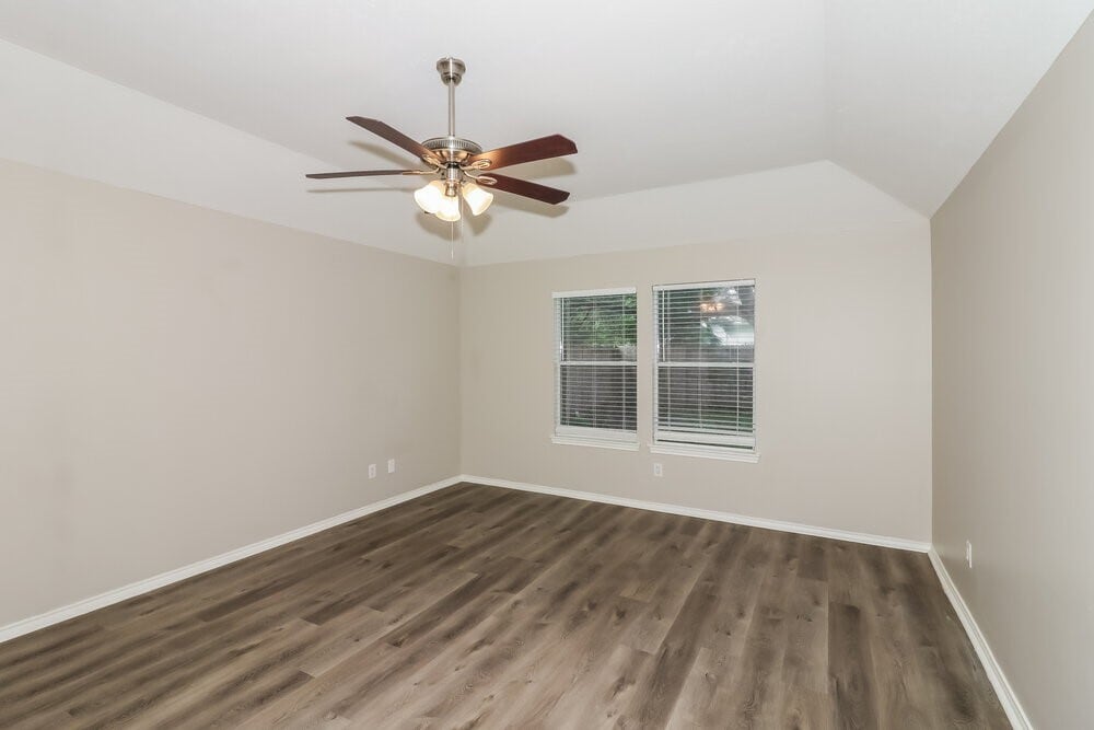 Photo - 1427 Waterside Village Drive