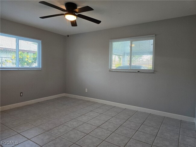 Photo - 118 NE 16th Pl