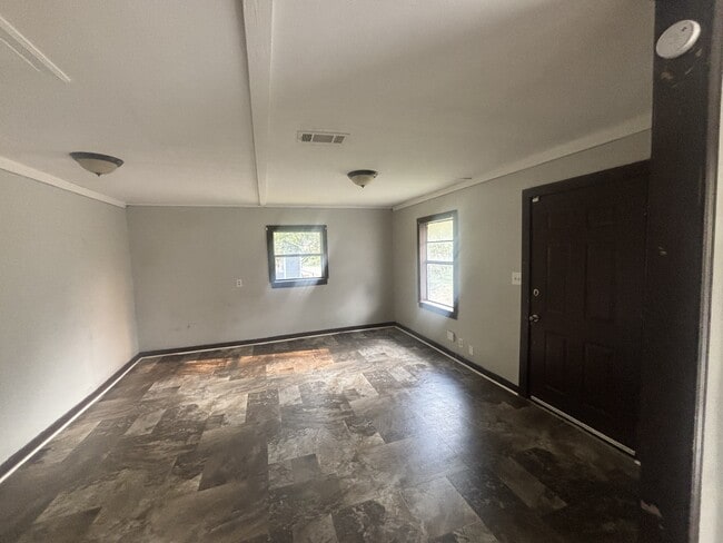 Photo - 301 College Ave