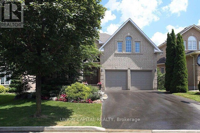 Photo - 75 Langtry Pl