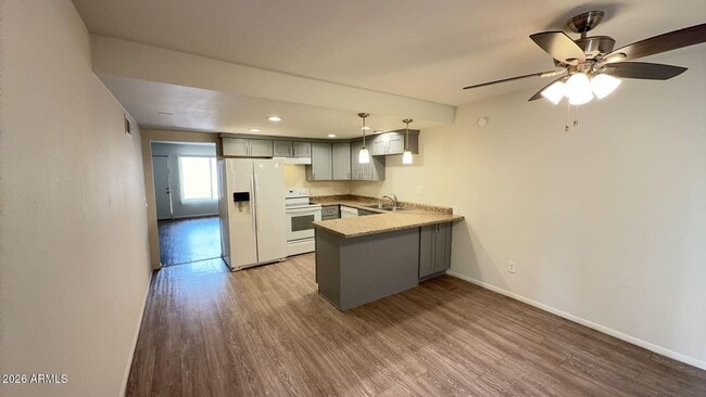 Photo - 4418 N 53rd Ln Unit 2