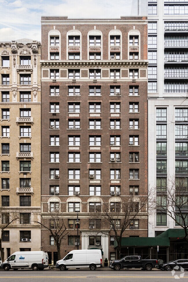 Photo - 64 E 86th St