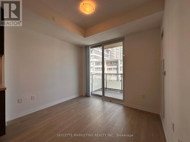 Photo - 25 Holly St Unit 1204