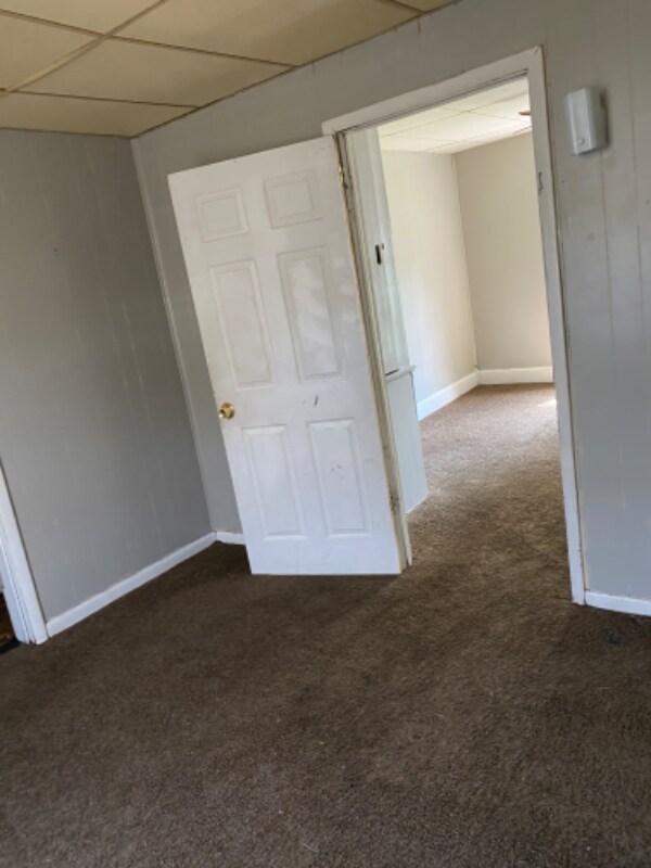 Photo - 447 S State Line Rd