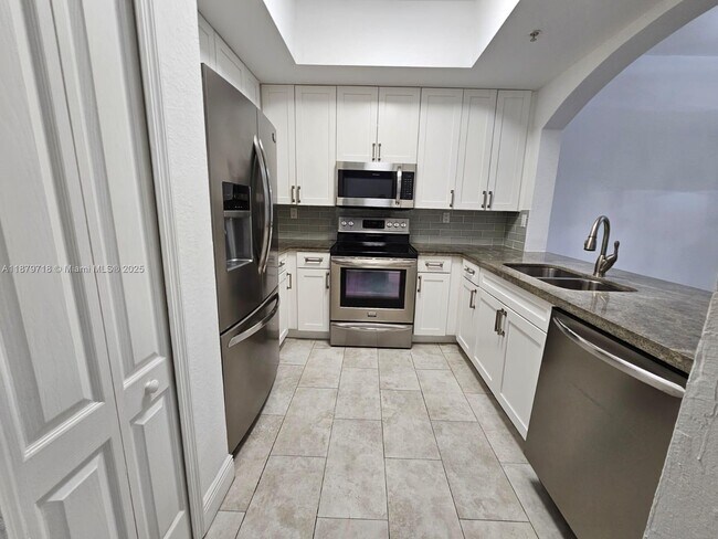 Building Photo - 8826 W Flagler St Unit 217 Rental