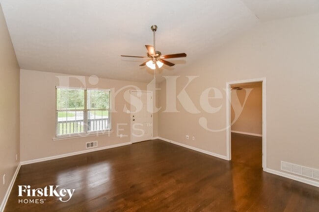 Photo - 855 Clyde Cole Rd