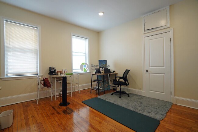 Photo - 1218 Commonwealth Ave Apartment Unit 18