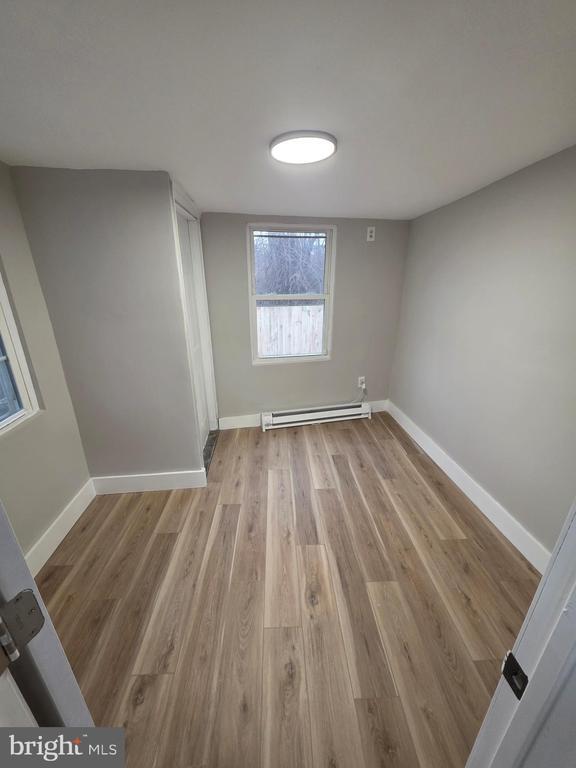 Photo - 158 W Green St