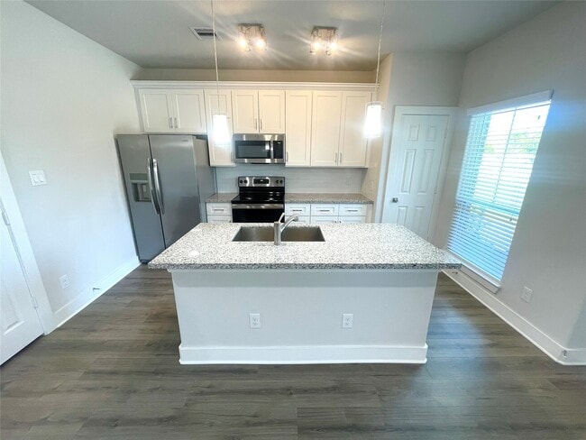 Photo - 9710 Tuffly St