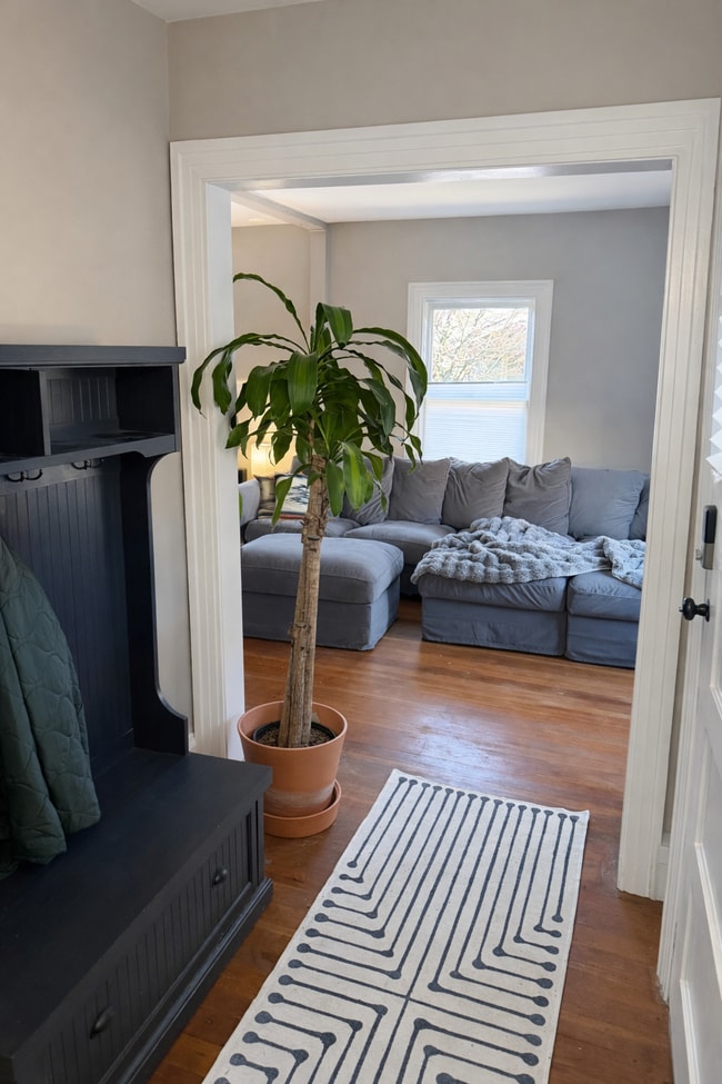 Photo - 604 NE Shaver St