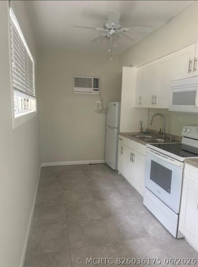 3081 Virginia St