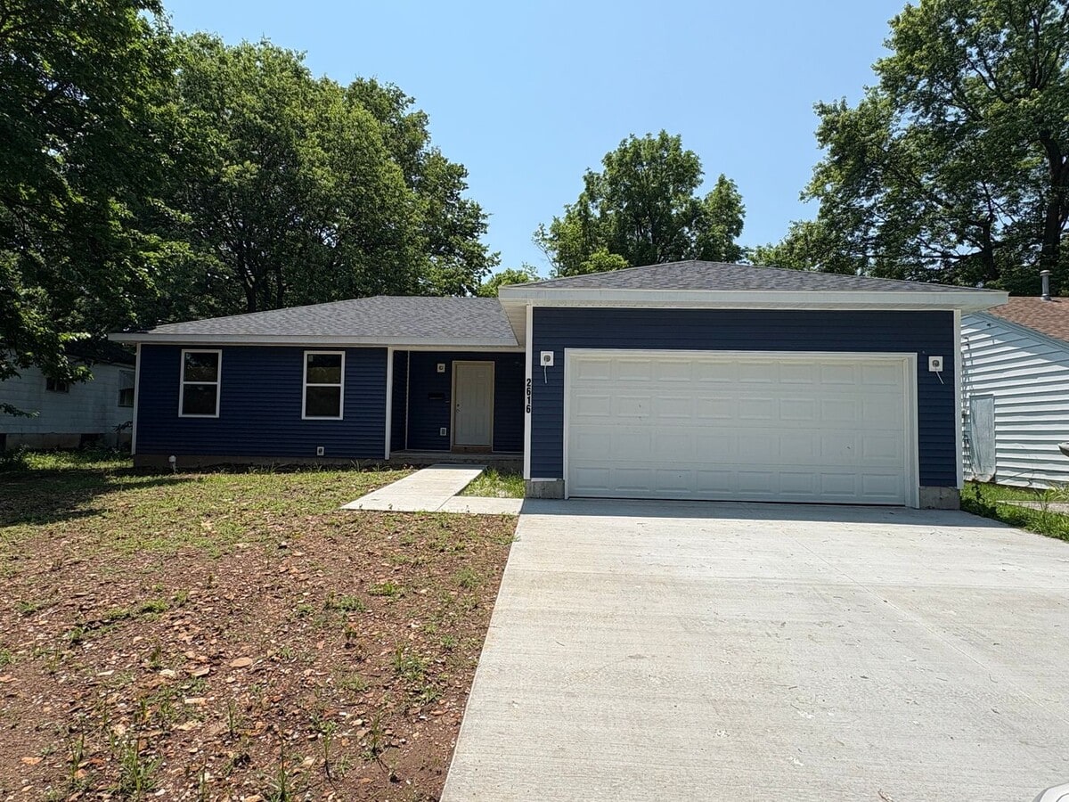 Pre-leasing! Coming Soon!!! - Pre-leasing! Coming Soon!!! House