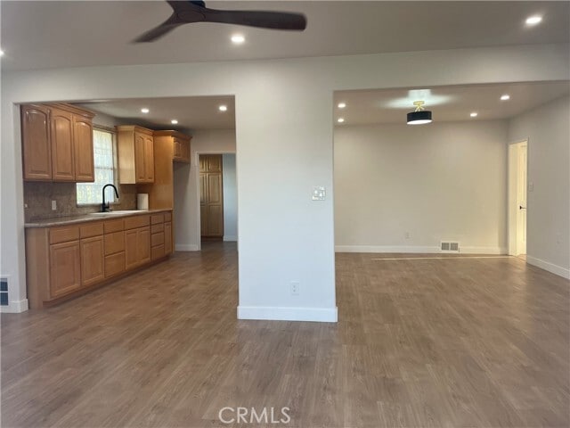 Photo - 408 E Elm St