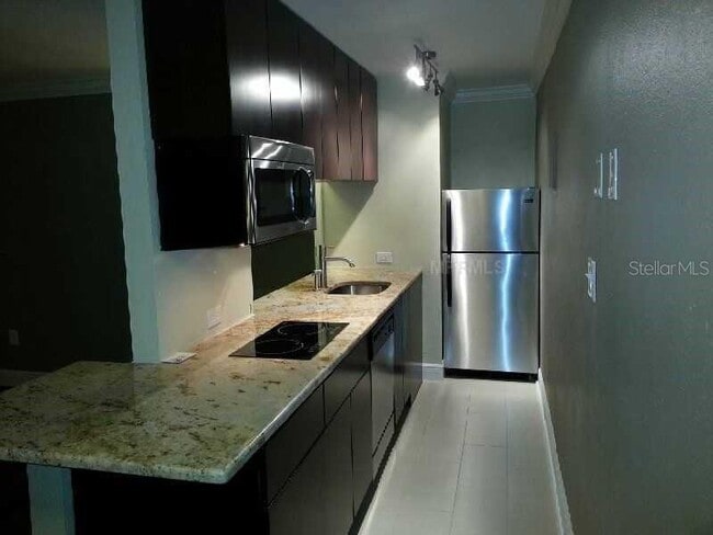 Photo - 1301 S Howard Ave Unidad B17