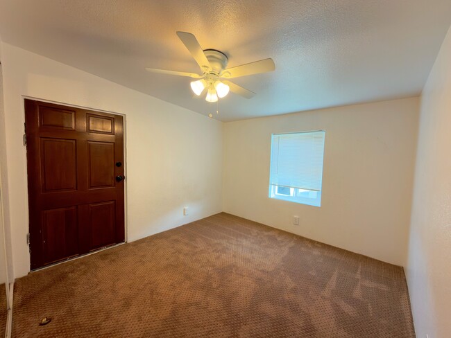 Photo - 2237 Prospect St