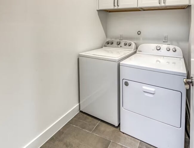 Photo - 5207 Farmer St