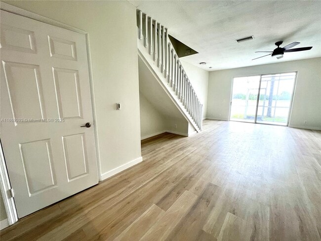 Photo - 1816 Salerno Cir