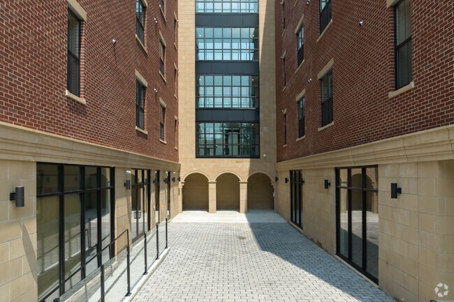 Photo - The Elm On 63rd