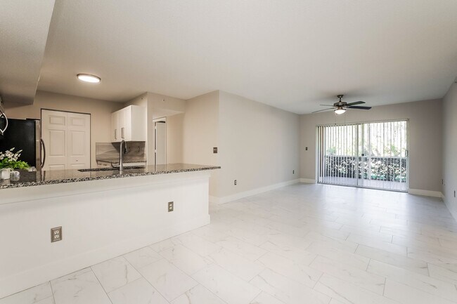 Photo - Remodeled, Move-In Ready 3-Bedroom Condo in Prime Naples Location Unit 7112